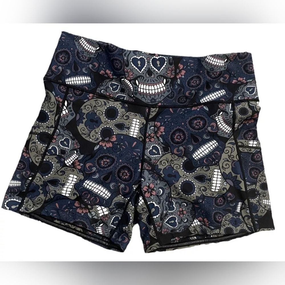 Skull Constant Varied Gear  Shorts Size Large Skulls